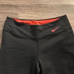 Black Nike Yoga Pants